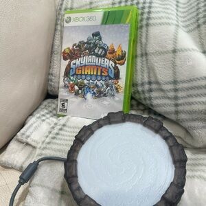 Skylanders Giants Xbox 360 Game with Portal